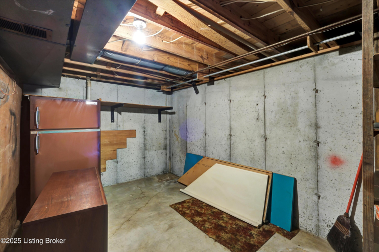 Listing Image 56