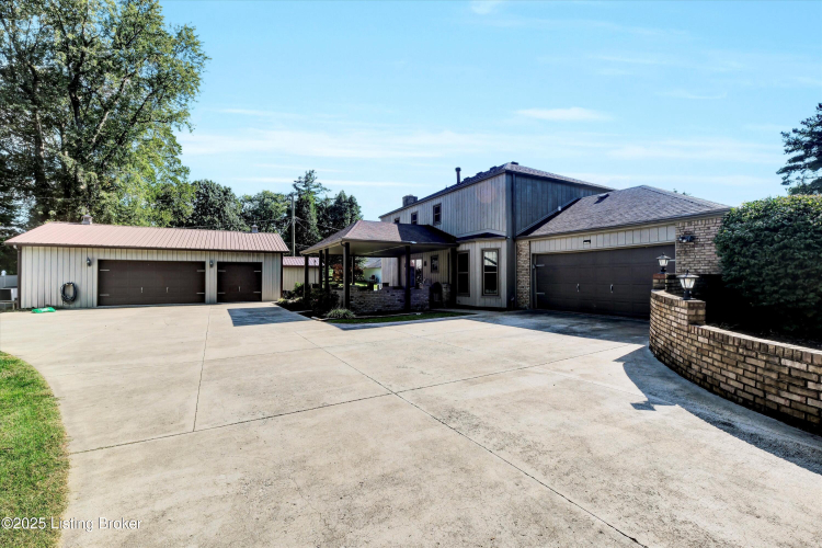 Listing Image 59