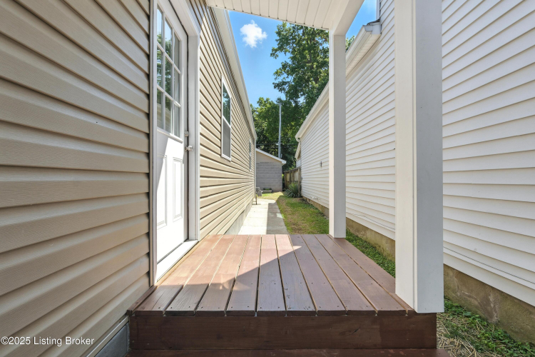 Listing Image 23