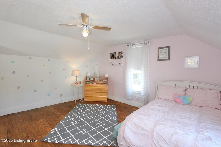 Listing Image 27