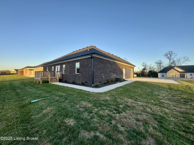 Listing Image 32
