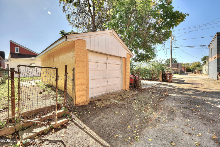 Listing Image 5