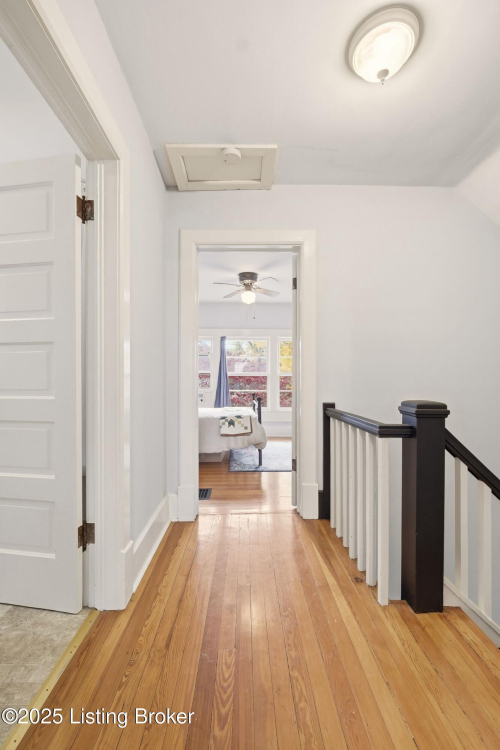 Listing Image 17