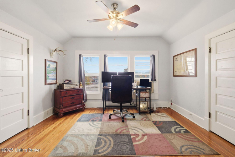 Listing Image 18
