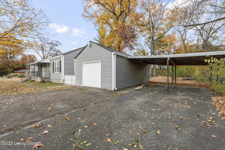 Listing Image 24
