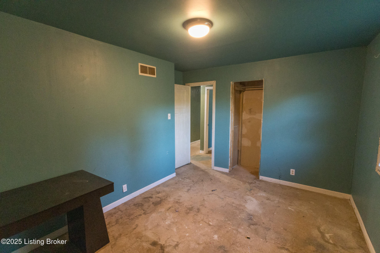 Listing Image 66