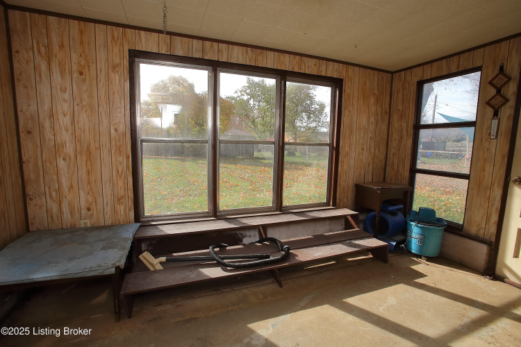 Listing Image 30