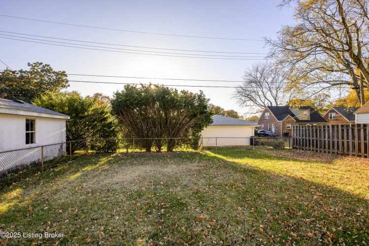 Listing Image 28