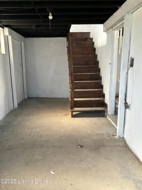 Listing Image 26