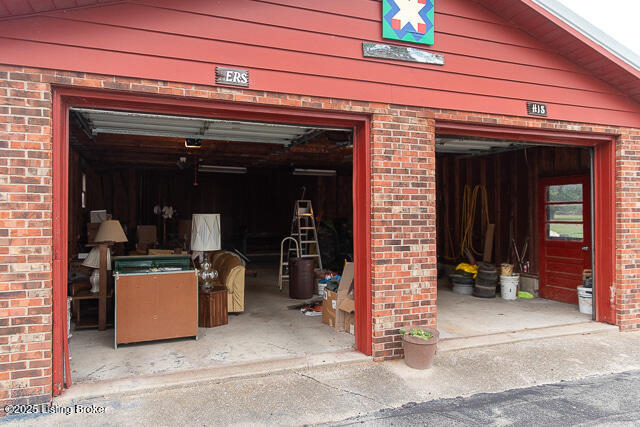 Listing Image 38