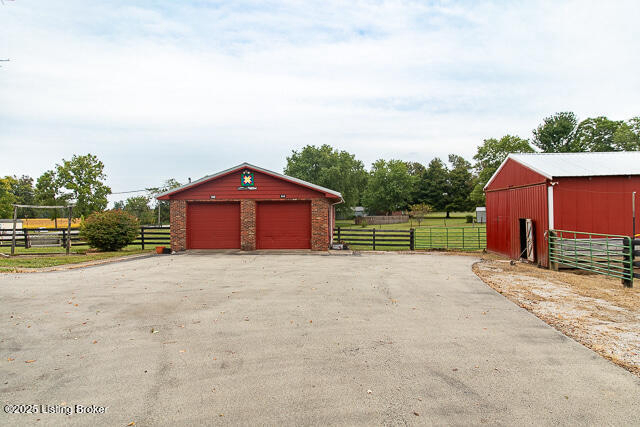 Listing Image 52