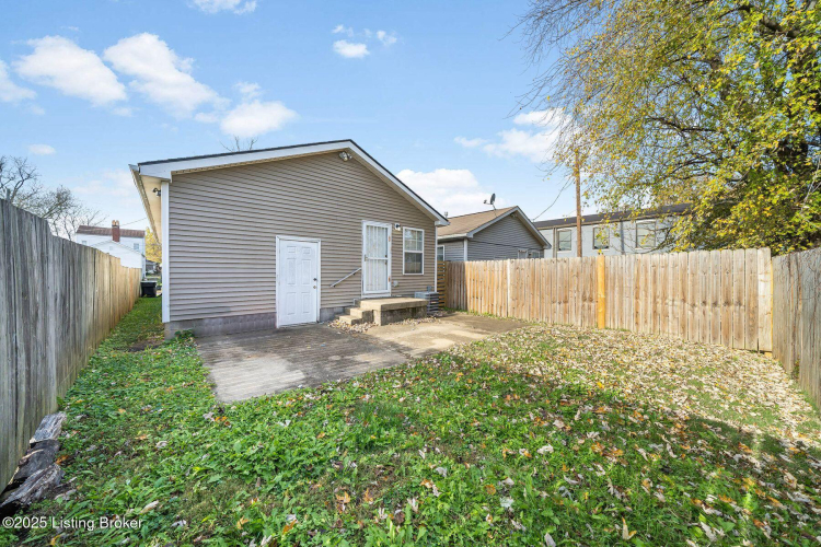 Listing Image 44