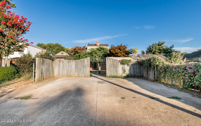 Listing Image 29