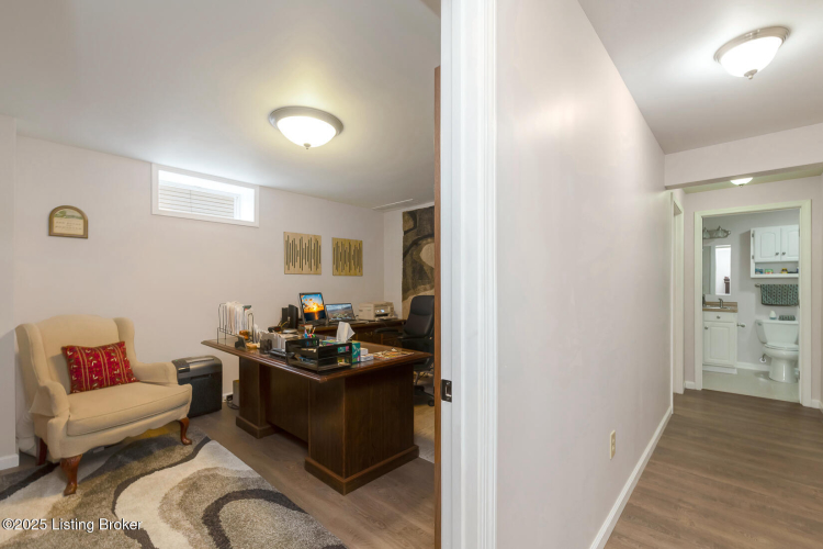 Listing Image 80