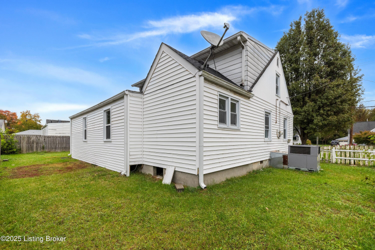 Listing Image 32