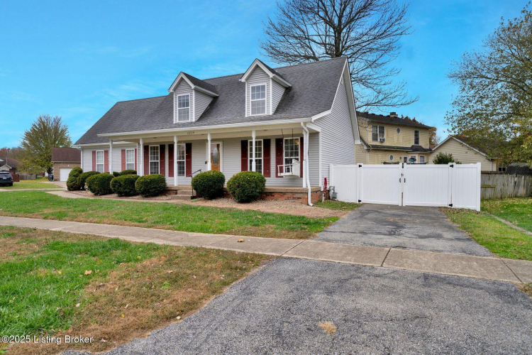 Listing Image 3