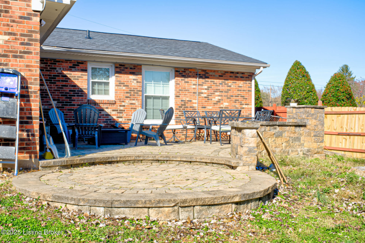 Listing Image 24