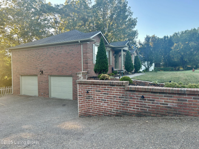 Listing Image 44