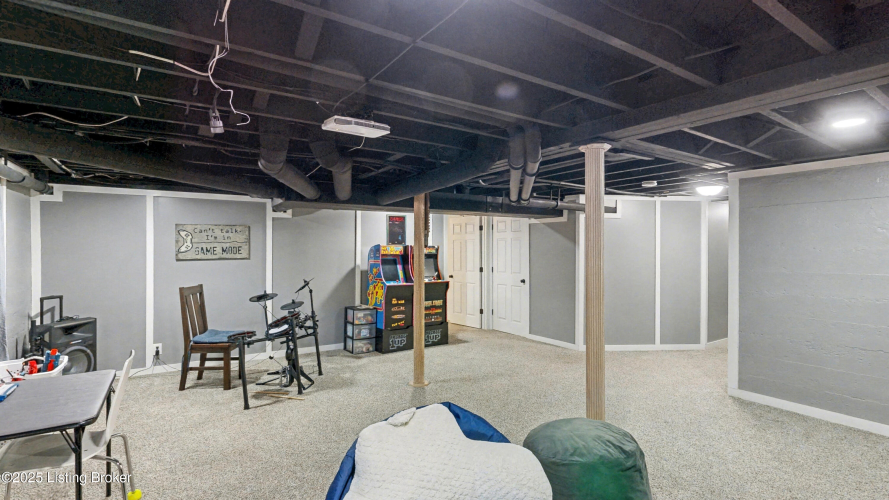 Listing Image 44