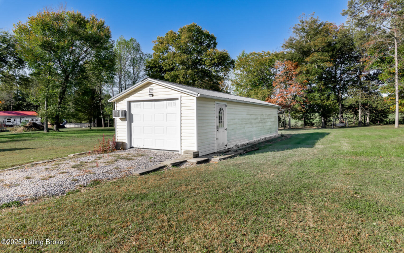 Listing Image 67