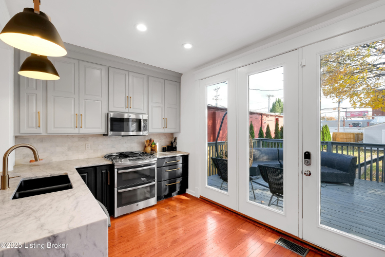 Listing Image 19
