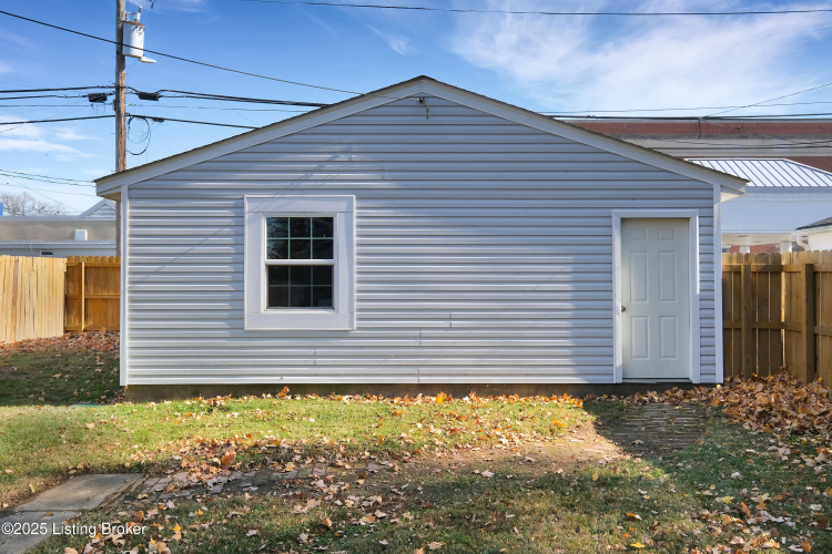Listing Image 48
