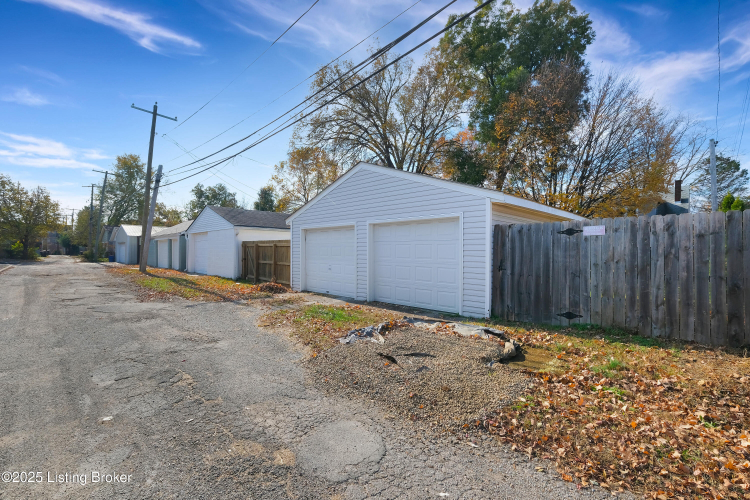 Listing Image 50