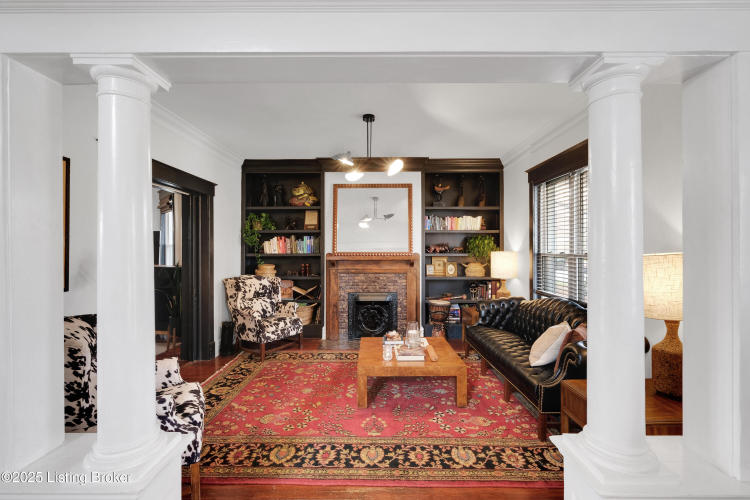 Listing Image 8