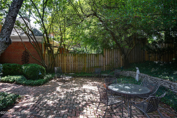 Listing Image 33