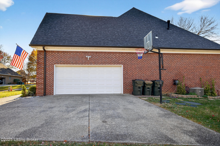 Listing Image 68