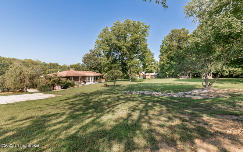Listing Image 27