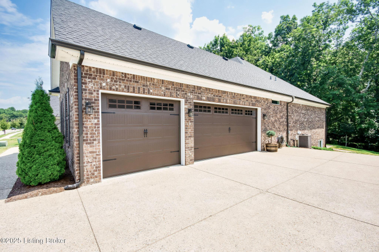 Listing Image 59