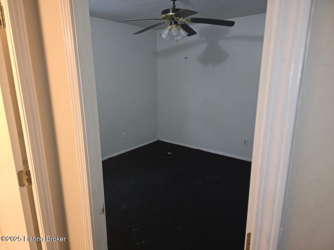 Listing Image 37