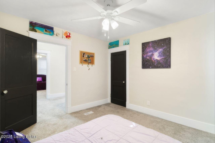 Listing Image 36