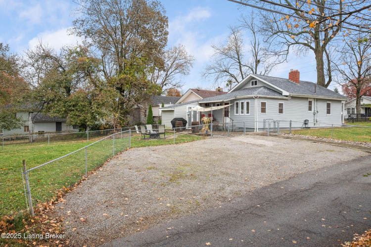 Listing Image 36