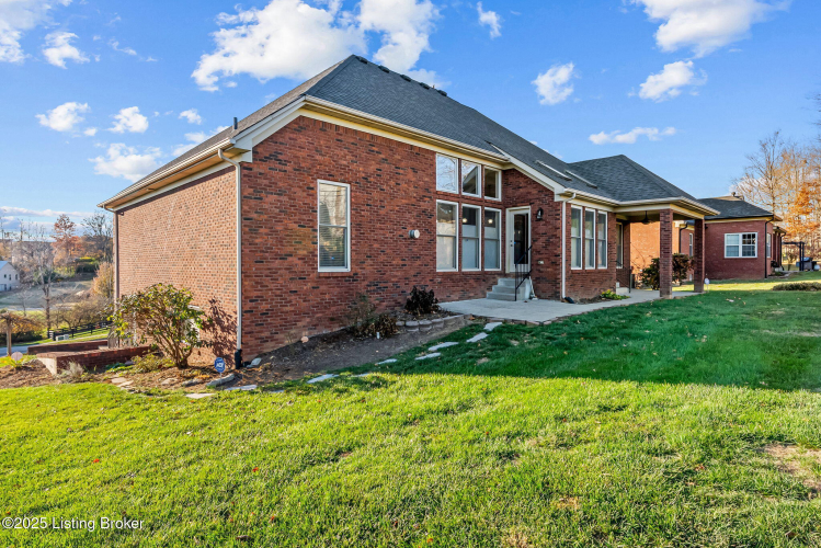 Listing Image 44