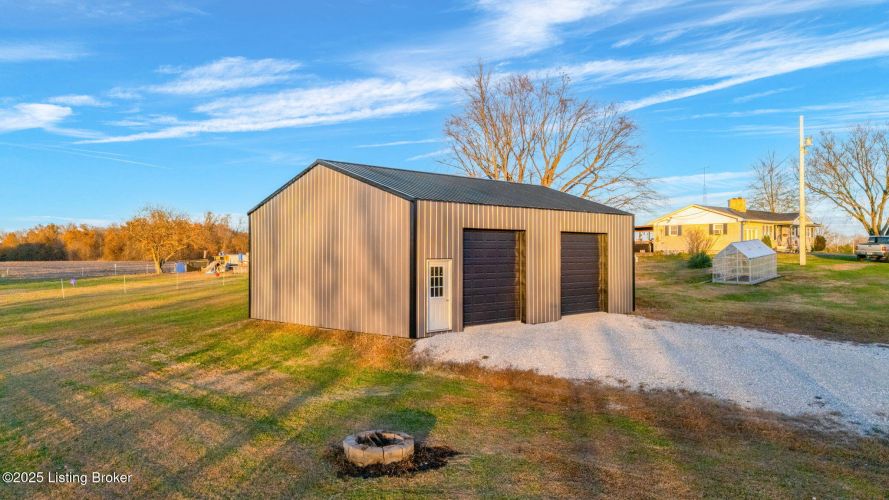 Listing Image 15
