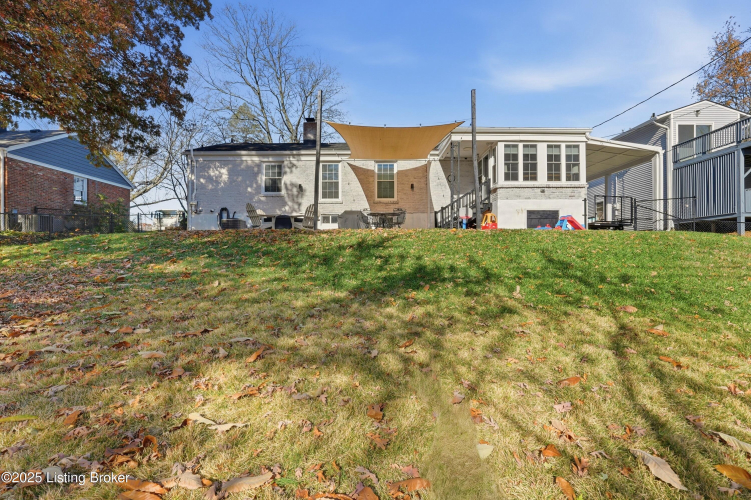 Listing Image 38