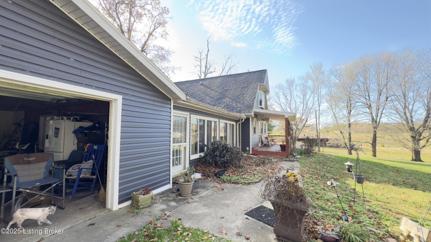 Listing Image 36