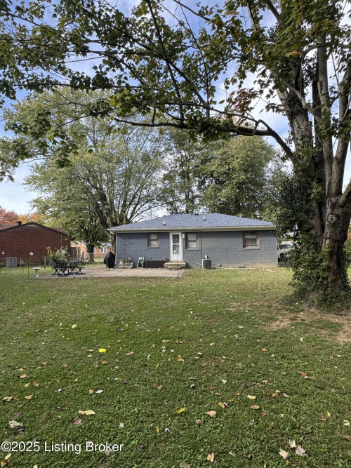 Listing Image 41