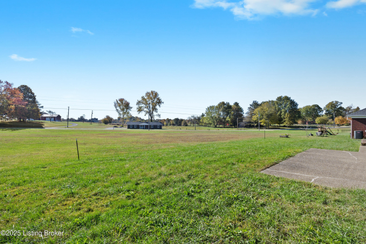 Listing Image 26
