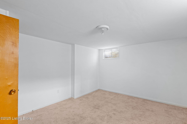 Listing Image 27