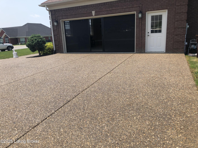 Listing Image 33
