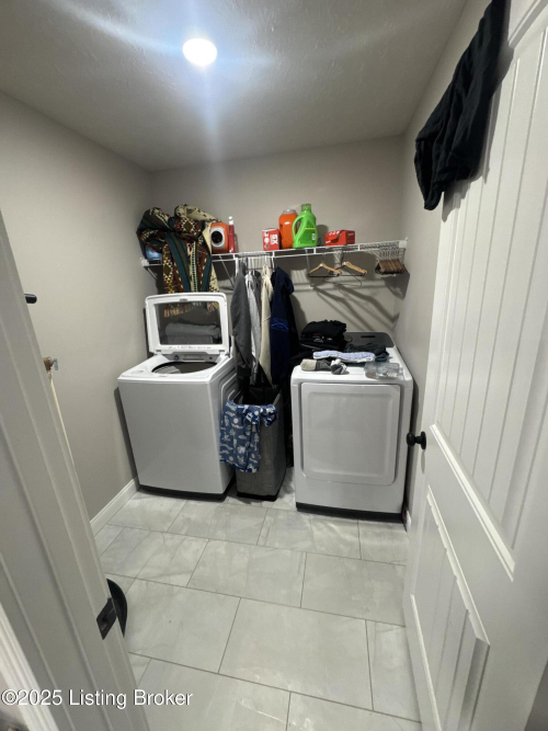 Listing Image 24