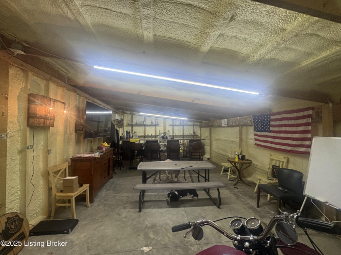 Listing Image 32