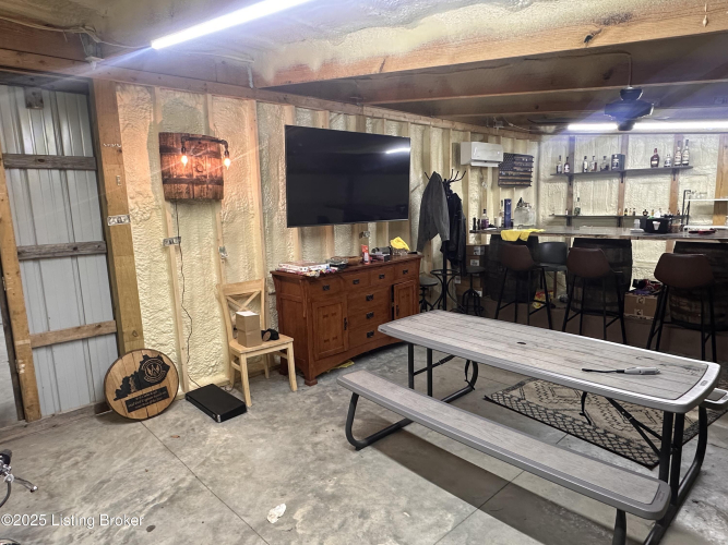 Listing Image 37