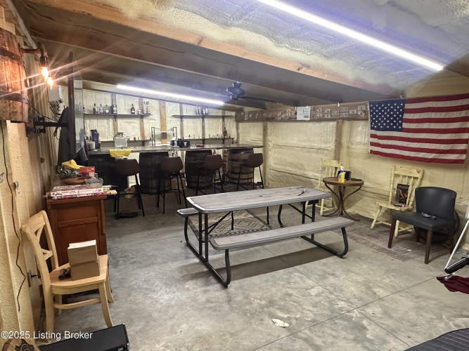 Listing Image 38