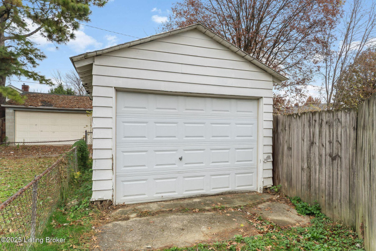 Listing Image 27