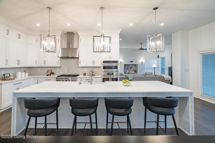 Listing Image 20