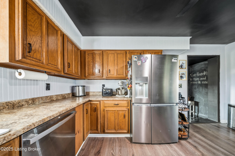 Listing Image 18